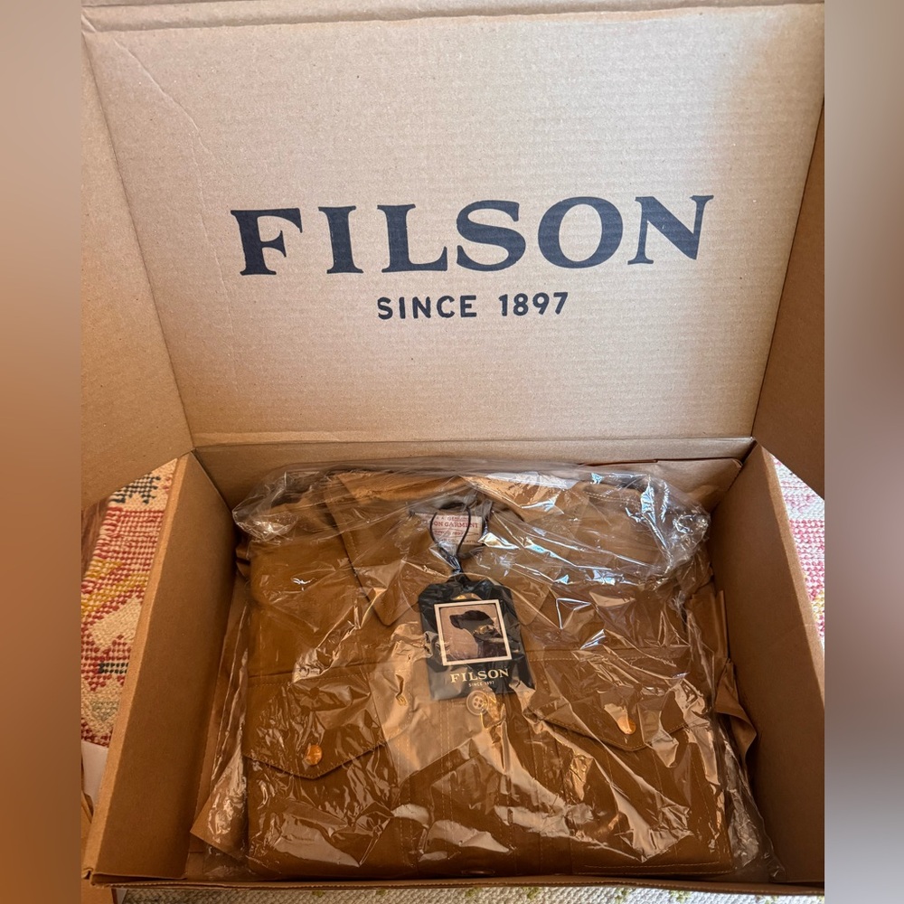 Filson- Women’s Heritage Cotton Cruisee Jacket- Nicotine - Picture 7 of 8